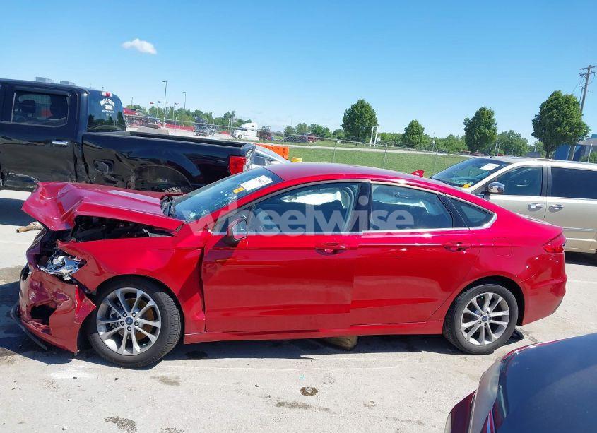 Photo 13 of 2020 Ford Fusion SE (VIN 3FA6P0HD9LR252627)