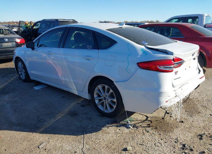 Photo 3 of 2020 Ford Fusion SE (VIN 3FA6P0HD9LR258900)