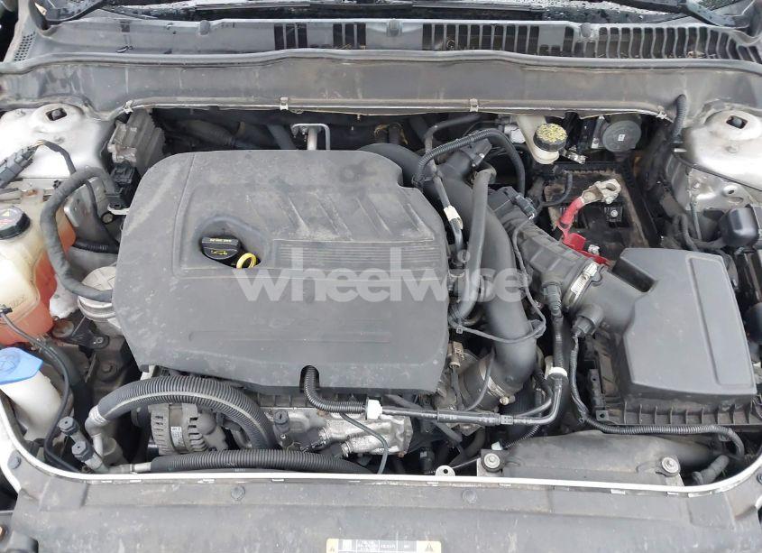 Photo 10 of 2014 Ford Fusion SE (VIN 3FA6P0HDXER101766)