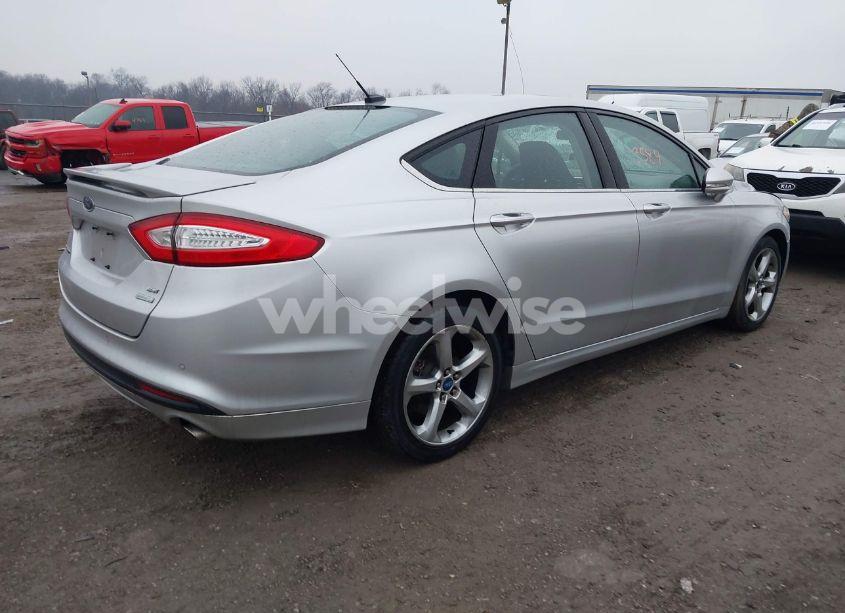 Photo 4 of 2014 Ford Fusion SE (VIN 3FA6P0HDXER101766)