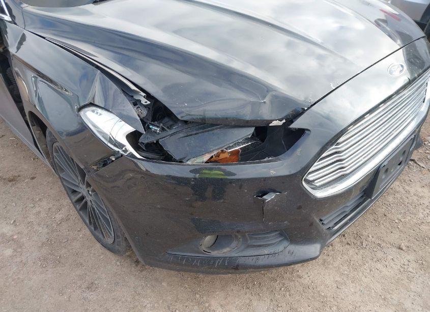 Photo 6 of 2014 Ford Fusion SE (VIN 3FA6P0HDXER111407)