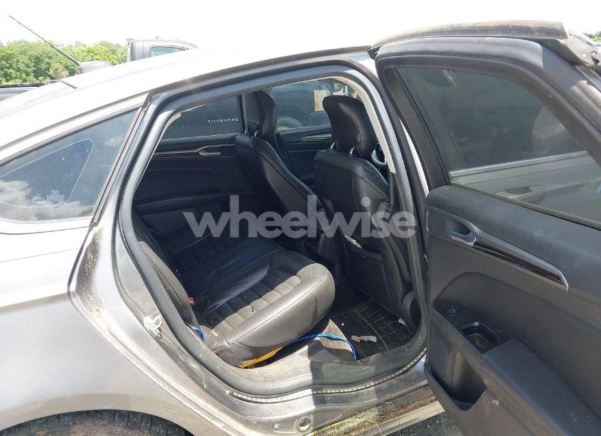 Photo 8 of 2014 Ford Fusion SE (VIN 3FA6P0HDXER160073)