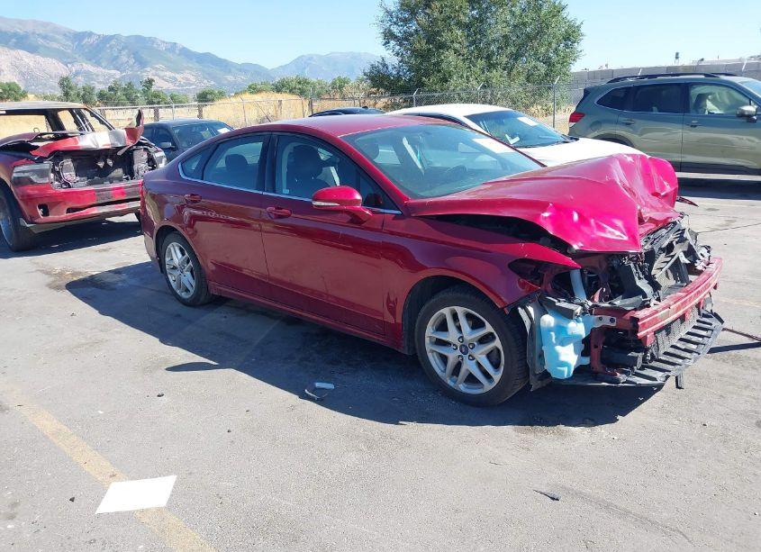 2014 Ford Fusion SE (VIN 3FA6P0HDXER163796) main photo