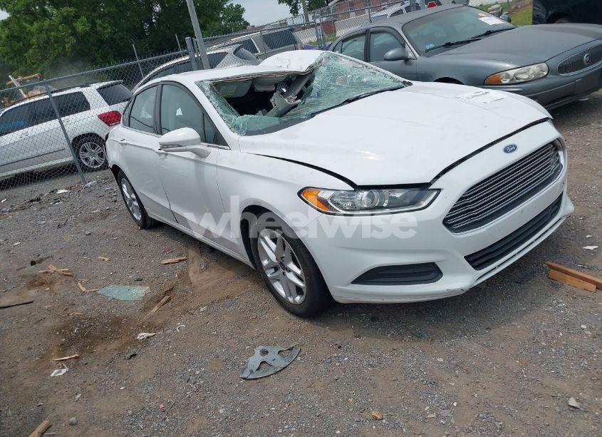 2014 Ford Fusion SE (VIN 3FA6P0HDXER230686) main photo