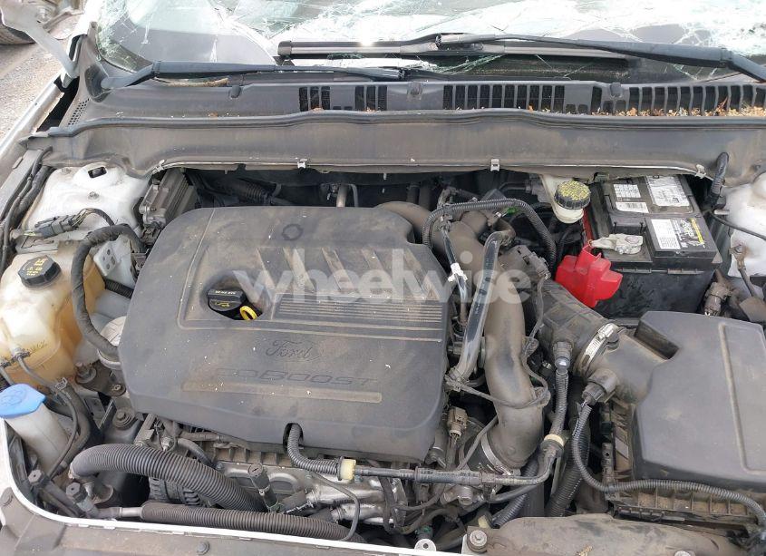 Photo 10 of 2014 Ford Fusion SE (VIN 3FA6P0HDXER230686)