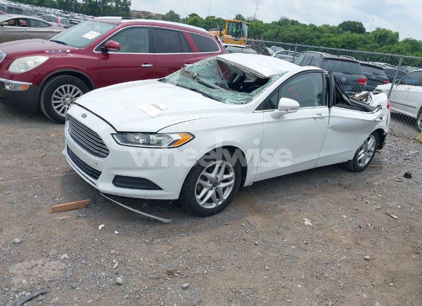 Photo 2 of 2014 Ford Fusion SE (VIN 3FA6P0HDXER230686)