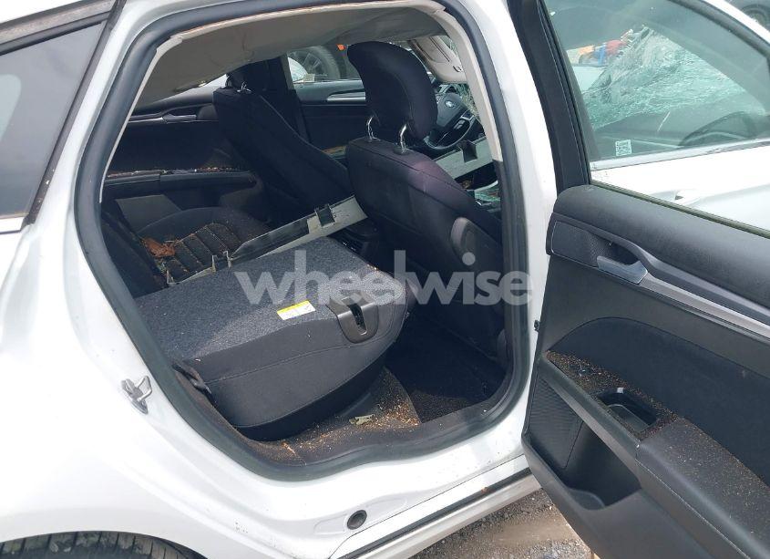 Photo 8 of 2014 Ford Fusion SE (VIN 3FA6P0HDXER230686)