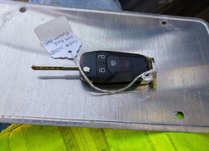 Photo 11 of 2014 Ford Fusion SE (VIN 3FA6P0HDXER237539)