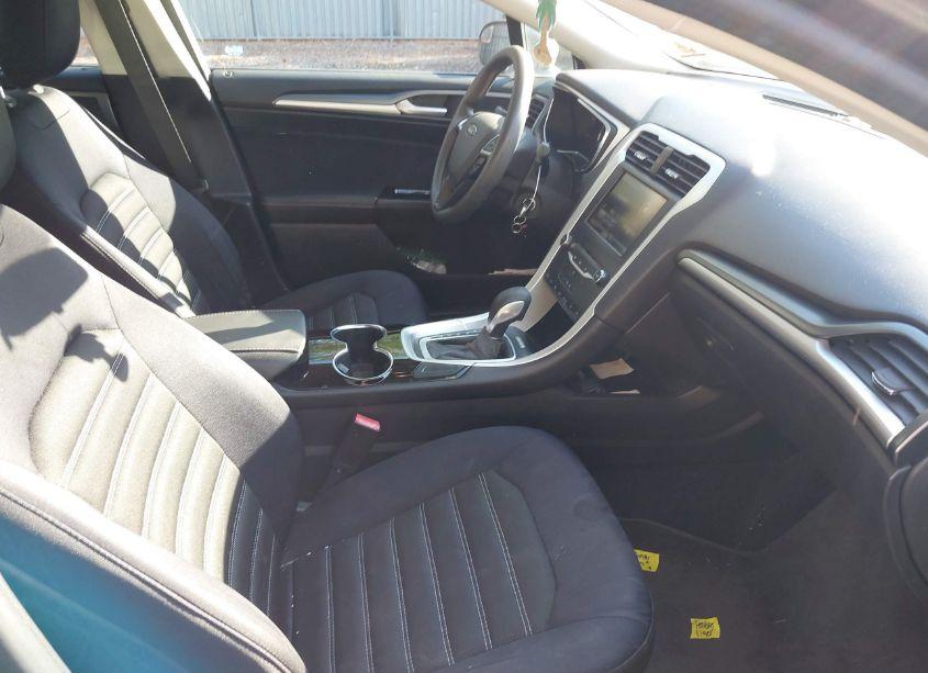 Photo 5 of 2014 Ford Fusion SE (VIN 3FA6P0HDXER246788)