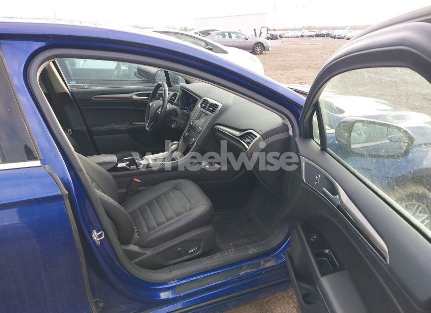 Photo 5 of 2014 Ford Fusion SE (VIN 3FA6P0HDXER267253)