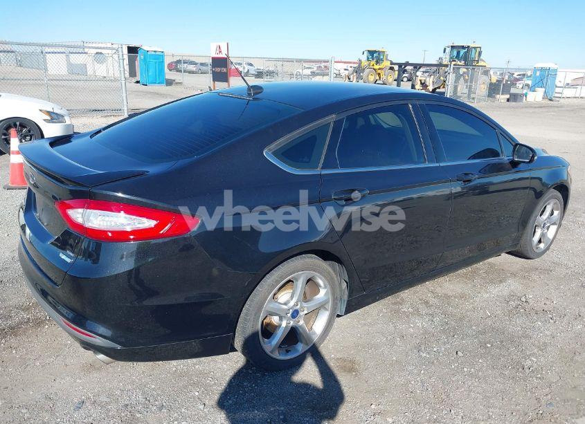 Photo 4 of 2014 Ford Fusion SE (VIN 3FA6P0HDXER280942)