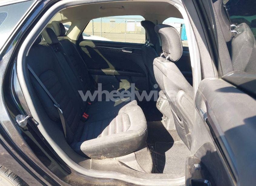 Photo 8 of 2014 Ford Fusion SE (VIN 3FA6P0HDXER280942)