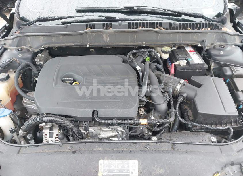 Photo 10 of 2014 Ford Fusion SE (VIN 3FA6P0HDXER300493)