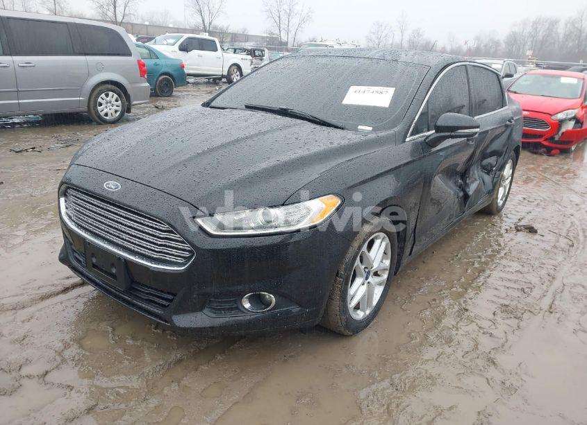 Photo 2 of 2014 Ford Fusion SE (VIN 3FA6P0HDXER300493)