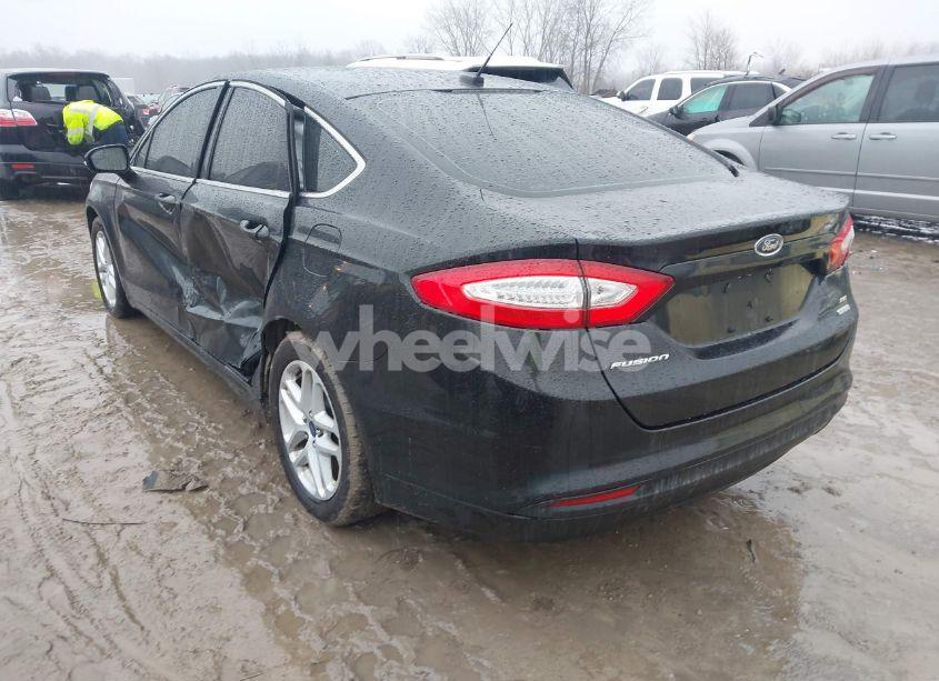 Photo 3 of 2014 Ford Fusion SE (VIN 3FA6P0HDXER300493)