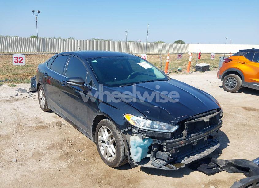 2014 Ford Fusion SE (VIN 3FA6P0HDXER316810) main photo