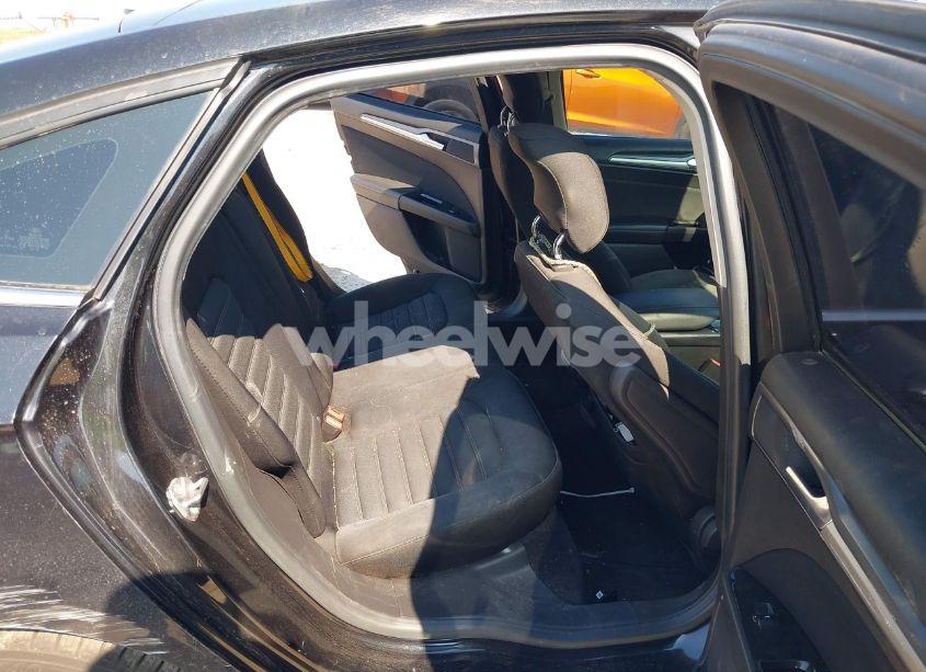 Photo 8 of 2014 Ford Fusion SE (VIN 3FA6P0HDXER316810)