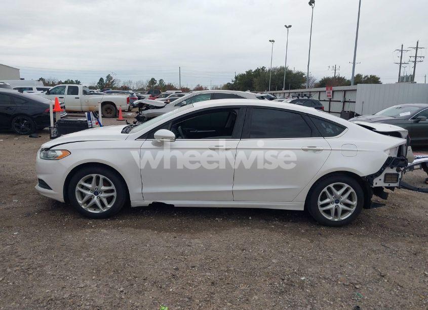 Photo 15 of 2014 Ford Fusion SE (VIN 3FA6P0HDXER391796)