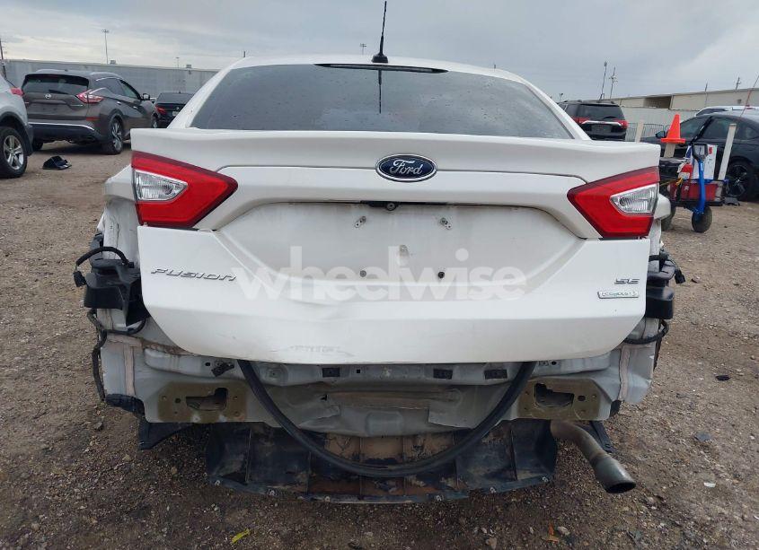 Photo 6 of 2014 Ford Fusion SE (VIN 3FA6P0HDXER391796)