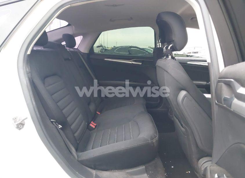 Photo 8 of 2014 Ford Fusion SE (VIN 3FA6P0HDXER391796)