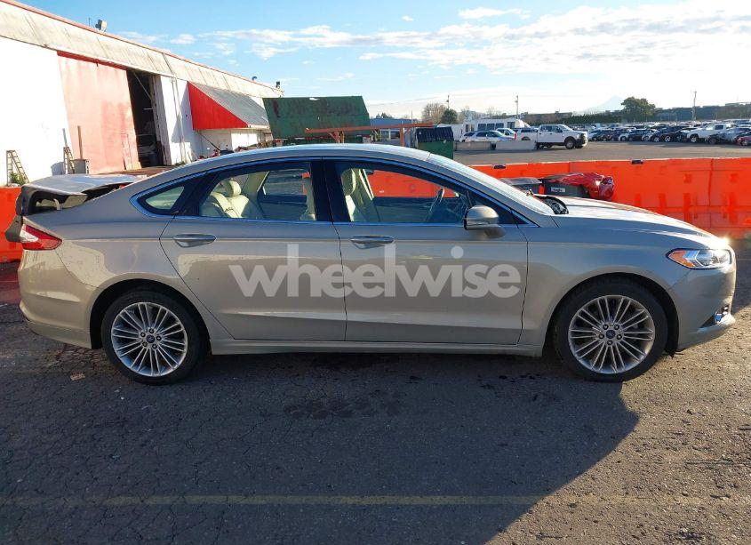 Photo 13 of 2015 Ford Fusion SE (VIN 3FA6P0HDXFR106080)