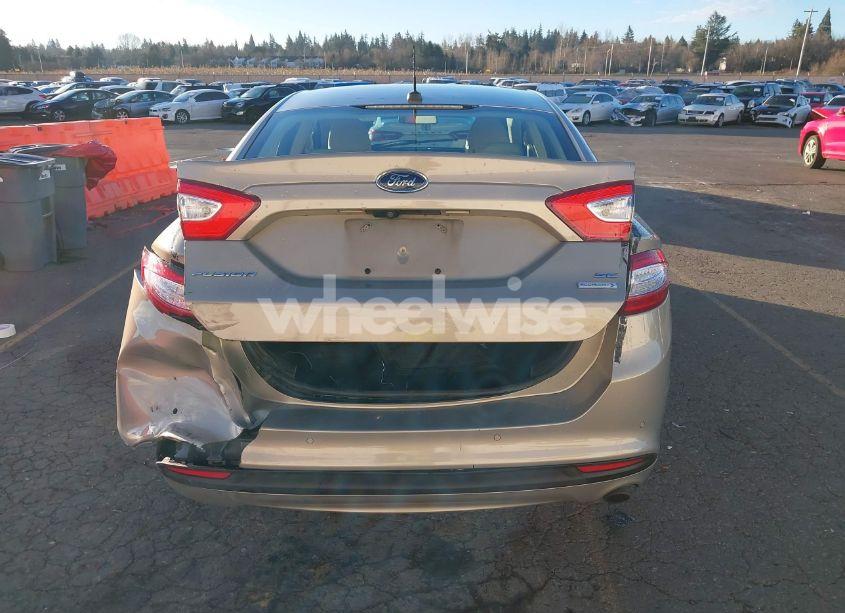 Photo 16 of 2015 Ford Fusion SE (VIN 3FA6P0HDXFR106080)