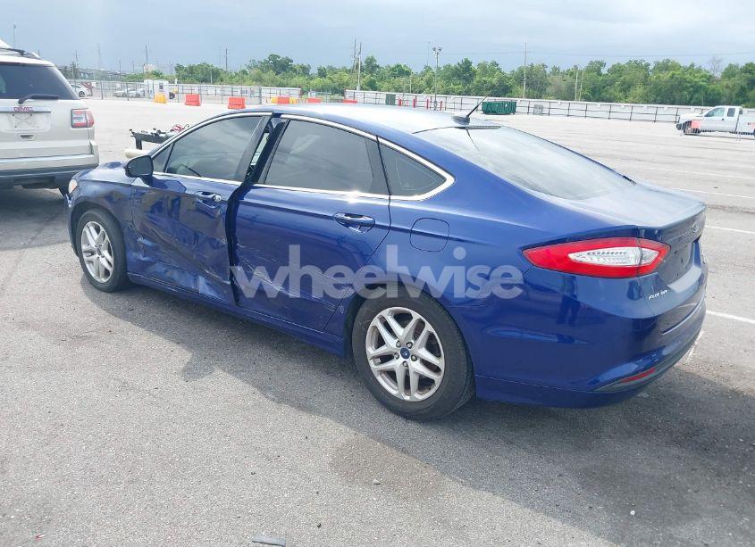 Photo 3 of 2015 Ford Fusion SE (VIN 3FA6P0HDXFR112509)