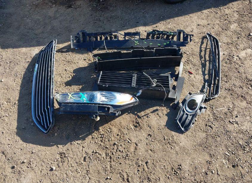 Photo 12 of 2015 Ford Fusion SE (VIN 3FA6P0HDXFR169289)