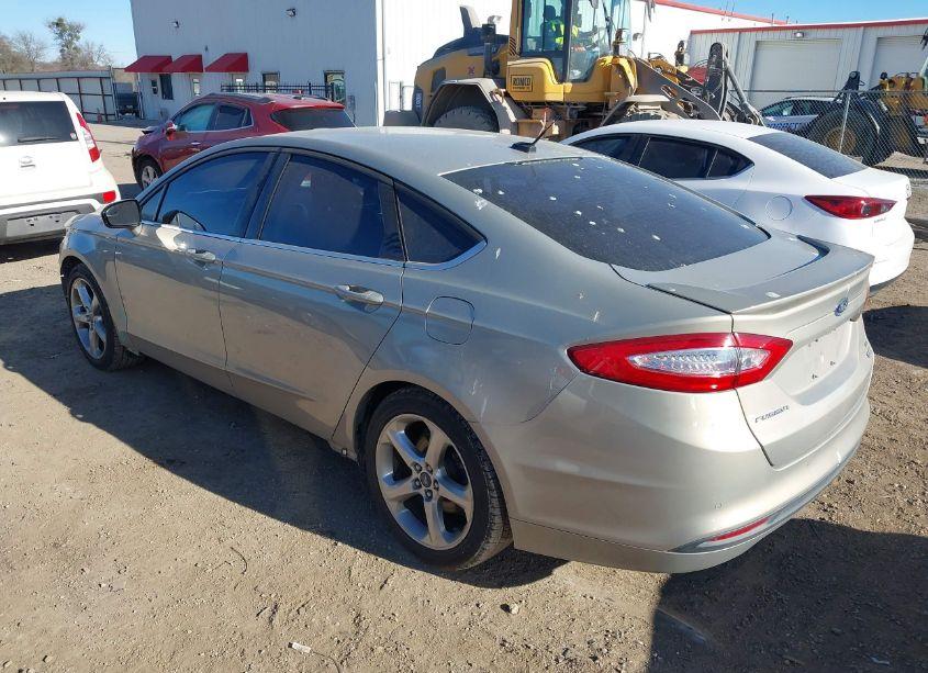 Photo 3 of 2015 Ford Fusion SE (VIN 3FA6P0HDXFR169289)