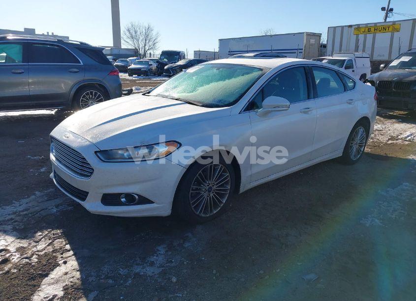 Photo 2 of 2015 Ford Fusion SE (VIN 3FA6P0HDXFR176534)