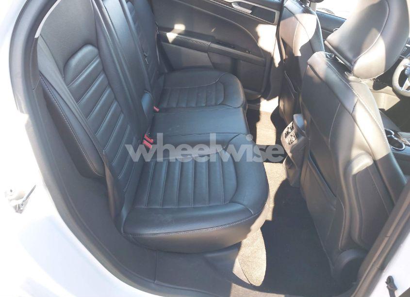 Photo 8 of 2015 Ford Fusion SE (VIN 3FA6P0HDXFR176534)