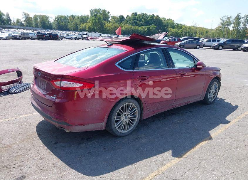 Photo 4 of 2015 Ford Fusion SE (VIN 3FA6P0HDXFR205143)