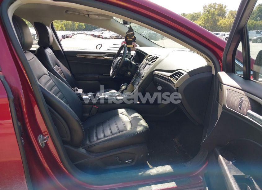 Photo 5 of 2015 Ford Fusion SE (VIN 3FA6P0HDXFR205143)