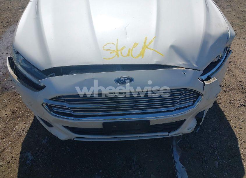 Photo 10 of 2015 Ford Fusion SE (VIN 3FA6P0HDXFR217826)