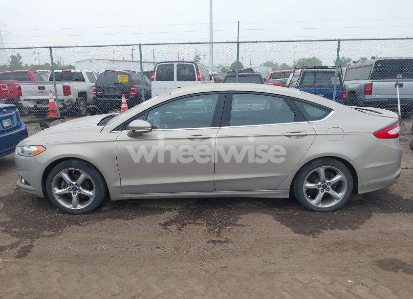 Photo 14 of 2015 Ford Fusion SE (VIN 3FA6P0HDXFR262670)