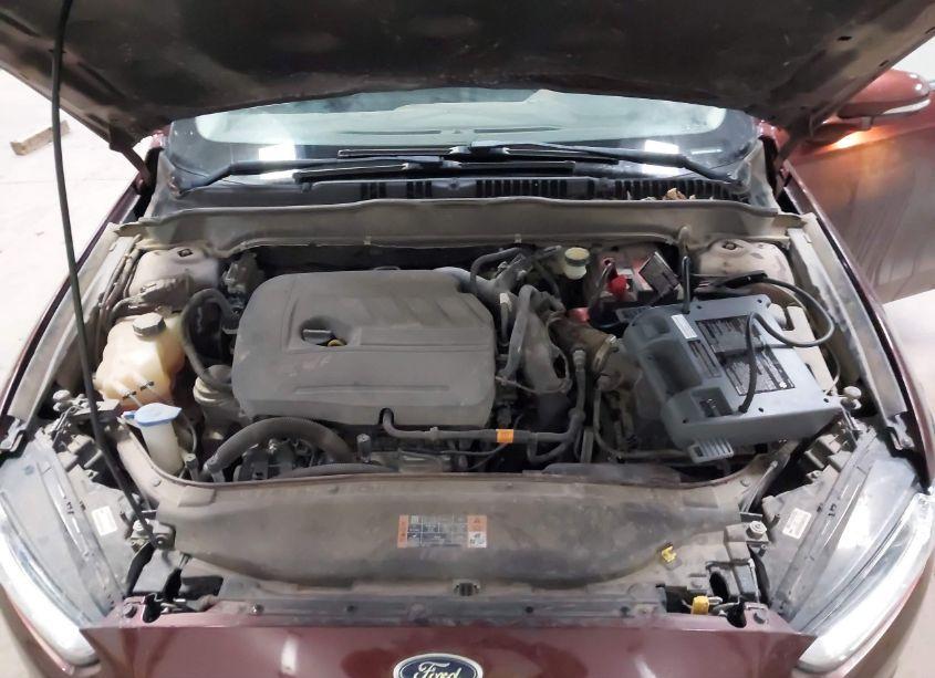 Photo 10 of 2015 Ford Fusion SE (VIN 3FA6P0HDXFR305498)