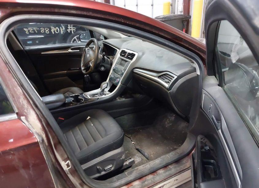 Photo 5 of 2015 Ford Fusion SE (VIN 3FA6P0HDXFR305498)