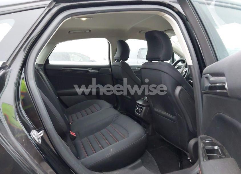 Photo 8 of 2016 Ford Fusion SE (VIN 3FA6P0HDXGR105545)