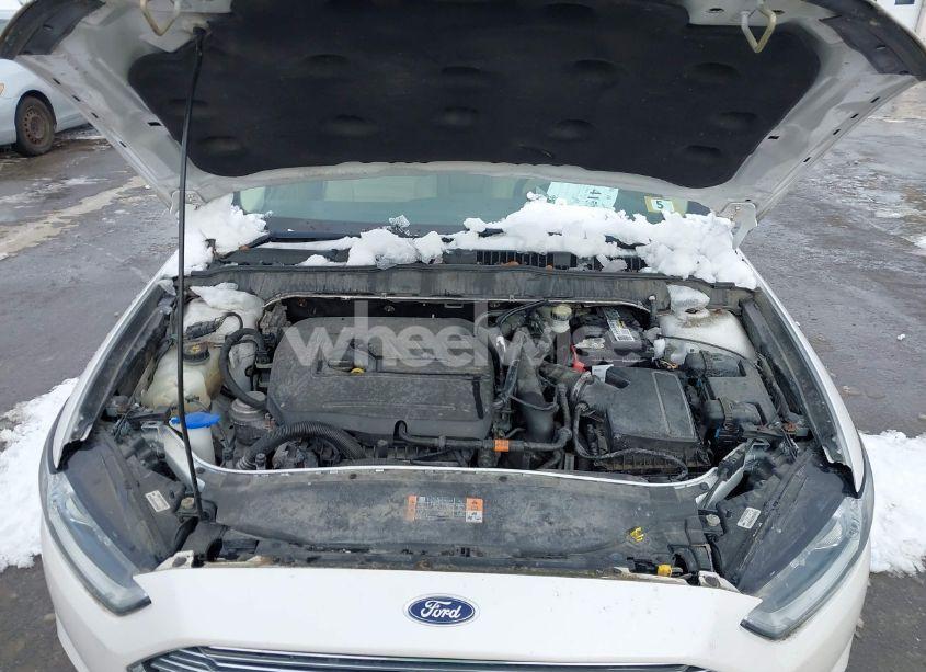 Photo 10 of 2016 Ford Fusion SE (VIN 3FA6P0HDXGR128453)