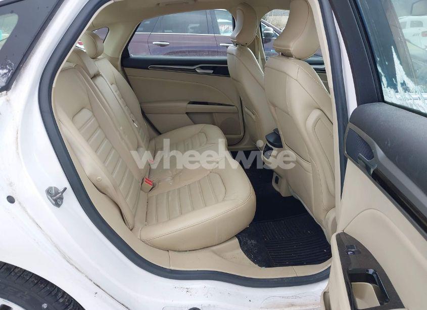 Photo 8 of 2016 Ford Fusion SE (VIN 3FA6P0HDXGR128453)