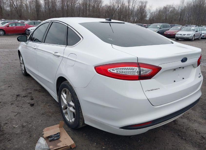 Photo 3 of 2016 Ford Fusion SE (VIN 3FA6P0HDXGR169200)