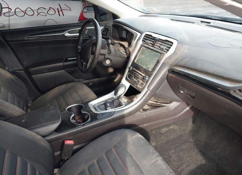 Photo 5 of 2016 Ford Fusion SE (VIN 3FA6P0HDXGR190113)