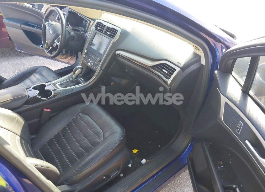 Photo 5 of 2016 Ford Fusion SE (VIN 3FA6P0HDXGR211624)