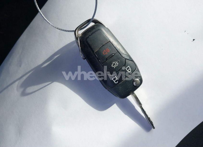 Photo 11 of 2016 Ford Fusion SE (VIN 3FA6P0HDXGR242985)