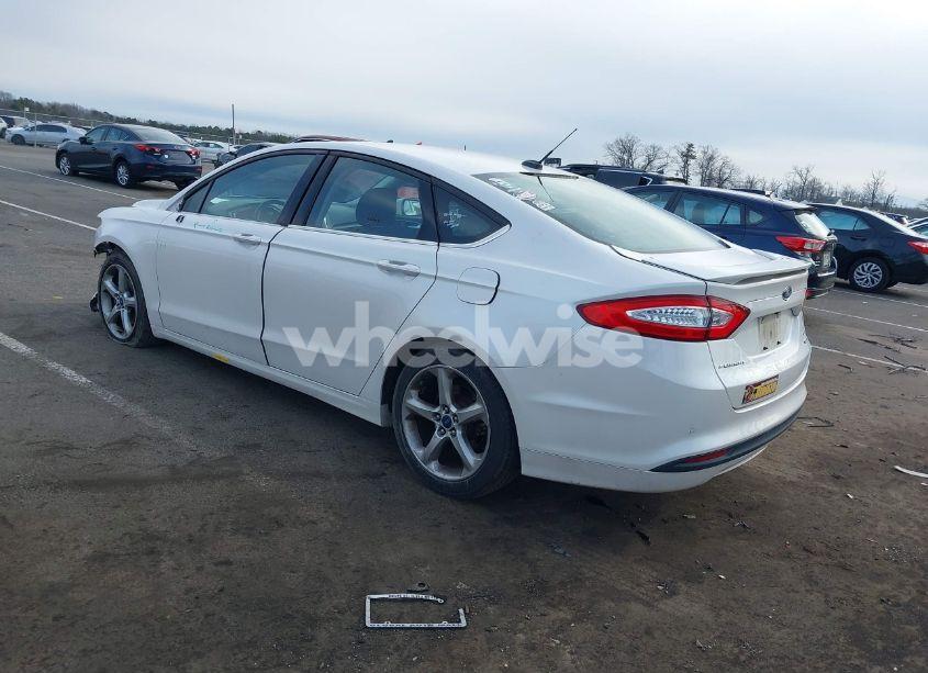 Photo 3 of 2016 Ford Fusion SE (VIN 3FA6P0HDXGR242985)