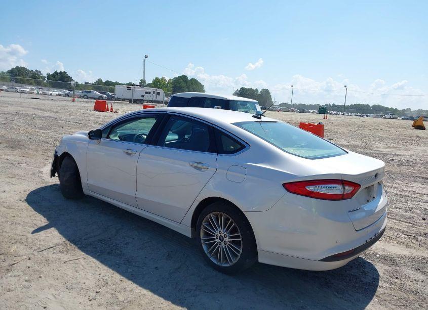Photo 3 of 2016 Ford Fusion SE (VIN 3FA6P0HDXGR296836)