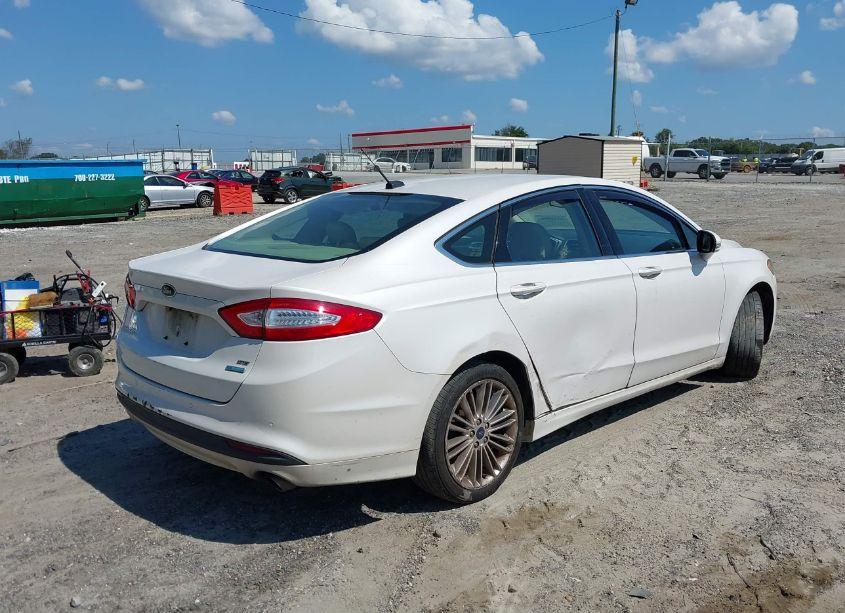 Photo 4 of 2016 Ford Fusion SE (VIN 3FA6P0HDXGR296836)