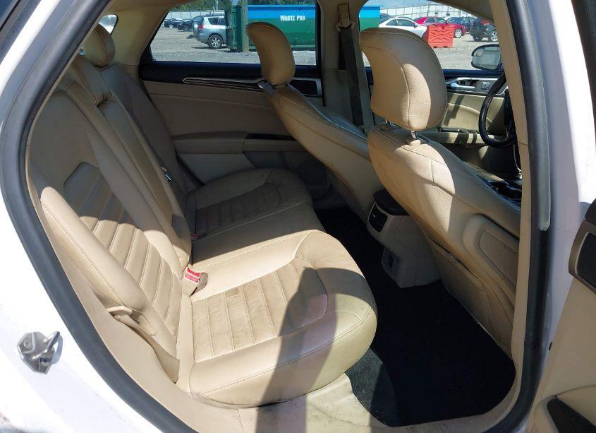 Photo 8 of 2016 Ford Fusion SE (VIN 3FA6P0HDXGR296836)