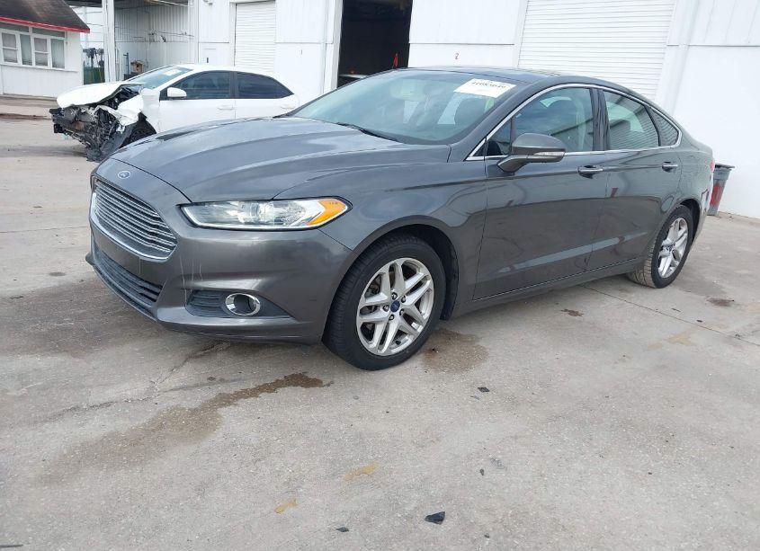 Photo 2 of 2016 Ford Fusion SE (VIN 3FA6P0HDXGR340074)
