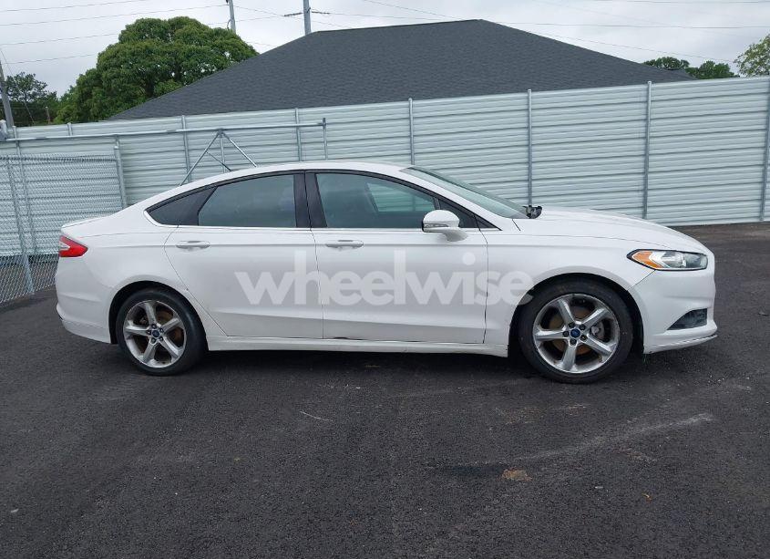 Photo 13 of 2016 Ford Fusion SE (VIN 3FA6P0HDXGR341001)